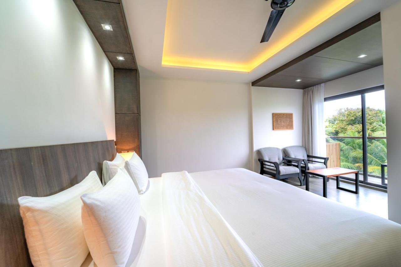 Ataraxis Grand And Spa Fuvahmulah Exterior photo