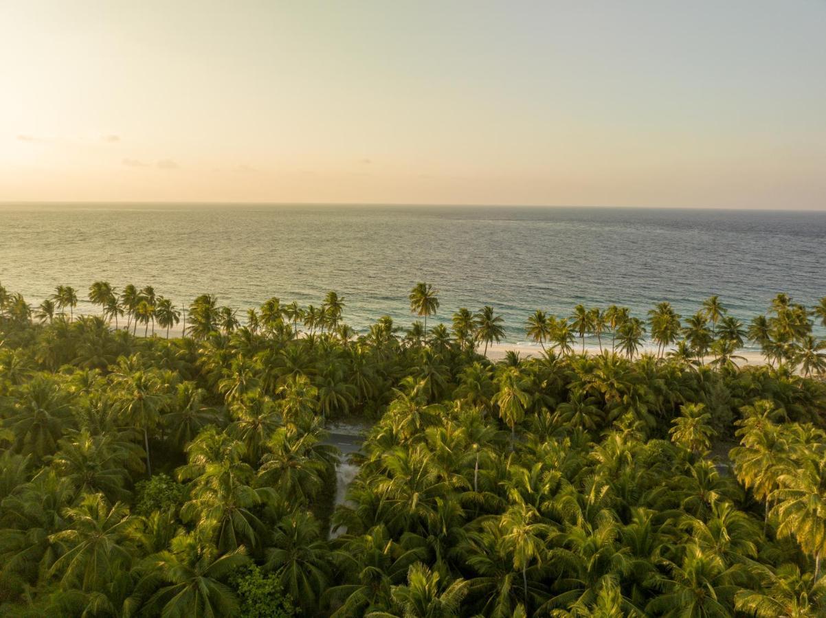 Ataraxis Grand And Spa Fuvahmulah Exterior photo